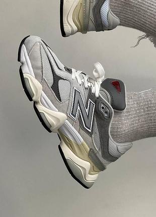 Сірі жіночі кросівки new balance 9060 замшеві нью беланс