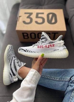 Бежеві тканеві кросівки adidas yeezy boost 350 ізики адідас для жінок