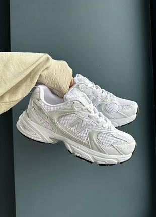 Жіночі кросівки new balance 530 білі з сіткою для жінок стильні повсякденні
