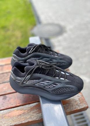Мужские кроссовки adidas yeezy boost 700 кроссы адидас изи для мужчин адики изики повседневные стильные удобны 44