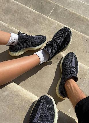 Жіночі adidas yeezy boost 350 ізики чорні кросівки тканинні для жінок.