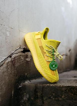 Жіночі кросівки adidas yeezy boost 350 ізики адідас жовті тканеві для жінок