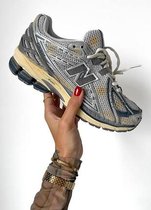 Жіночі кросівки new balance 1906r сірі, елегантний та універсальний дизайн new balance 1906r