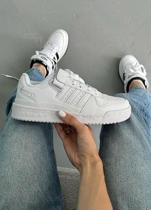 Жіночі кросівки adidas forum low шкіряні білі для жінок адідас форум повсякденні