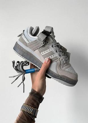 Жіночі кросівки adidas forum low x bad bunny адідас форум бед бані для жінок зручні кроси повсякденні для спорту