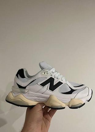 Жіночі замшеві кросівки new balance 9060 білого кольору нью беланс
