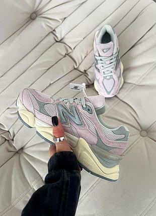 Кроссы нью беланс розового цвета женские замшевые new balance 9060 37