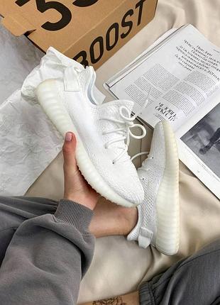 Кроси adidas yeezy boost 350 білі для жінок ізіки легкі тканинні зручні адідас
