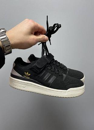 Женские замшевые кроссовки адики adidas forum 84 low адидас форум 43