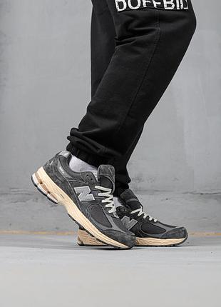 Мужские кроссовки new balance 2002r серые замшевые с прочной и гибкой подошвой нью баланс 44
