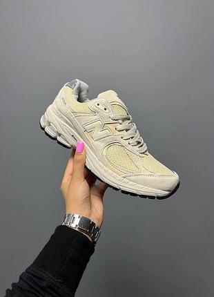 Жіночі кросівки new balance 2002r бежеві, легкі та зручні для активних днів нью баланс 2002r