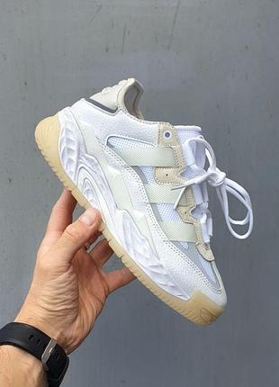 Білі жіночі кросівки adidas niteball шкіряні зручні повсякденні для жінок адідас найтбол