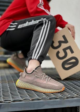 Кроссовки для женщин adidas yeezy boost 350 изики адидас бежевые тканевые 38