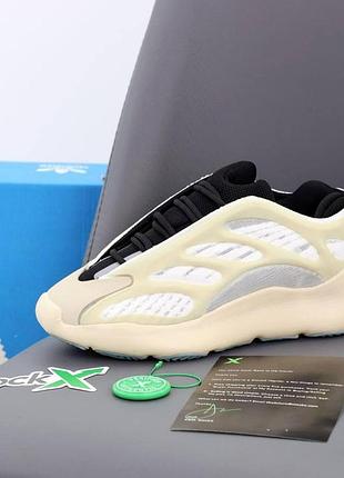 Мужские кроссовки adidas yeezy boost 700 кроссы адидас изи для мужчин адики изики удобные стильные повседневны 37