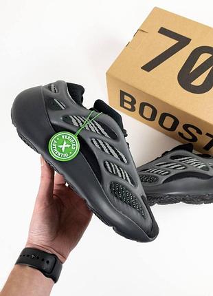 Мужские кроссовки adidas yeezy boost 700 кроссы адидас изи для мужчин адики изики стильные удобные тканевые по