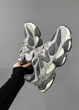 Жіночі замшеві кроси new balance 9060, зручні та модні сірі нью беланс кросівки для жінок