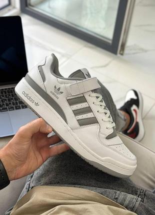 Кроссовки adidas forum low white grey белые замша кеды удобные адики 45