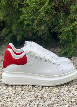 Жіночі кросівки alexander mcqueen для жінок білі макквіни зручні шкіряні