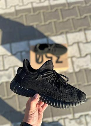 Мужские кроссовки adidas yeezy boost черные кроссы для мужчин стильные изики легкие ткань 37