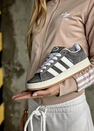 Жіночі сірі кросівки adidas campus grey/white замшеві адіки для жінок 43