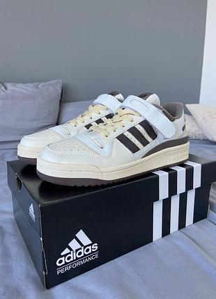 Жіночі кросівки adidas forum 84 low білі для жінок повсякденні зручні для спорту