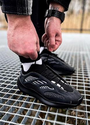 Кроси adidas yeezy boost 700 адідас ізі для чоловіків чорні зручні легкі