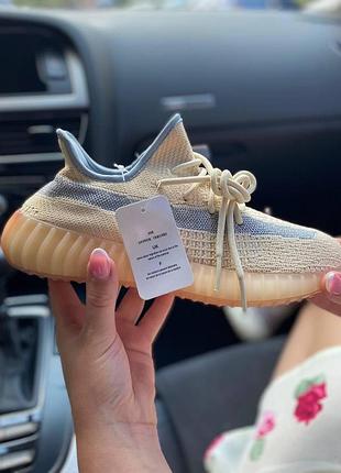 Жіночі кросівки adidas yeezy boost 350 ізики адідас для жінок бежеві тканеві
