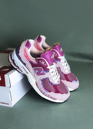 Жіночі кросівки new balance 2002r рожеві замшеві для жінок стильні повсякденні