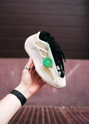 Кроссовки adidas yeezy boost 700 белые изики для мужчин удобные легкие адидас изи 42