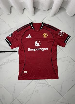 Оригінальна футболка джерсі manchester united 2024/2025 adidas (l) мю з патчем апл