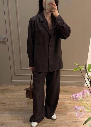 Костюм женский классический брючный двойка в полоску шоколад, 48/52