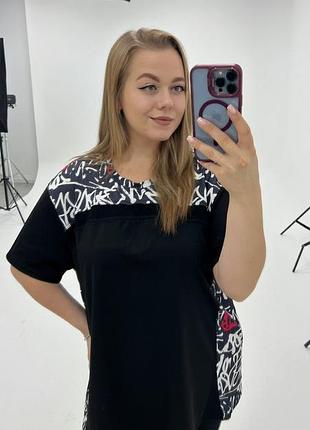 Футболка oversize графіті з італійського біфлексу — чорна з біло-рожевим принтом (7189-1)
