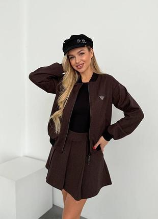 Женский стильный костюм двойка: бомбер на подкладке + юбка - шорты кашемир шоколад, 46