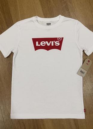 Нова футболка levi’s classic batwing 10-12 років 132-147 см