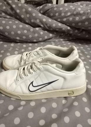 Nike court tradition 2