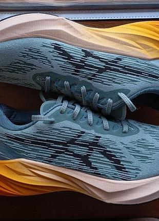 Кроссовки для бега asics novablast 3 1011b458 оригинал р.44.5