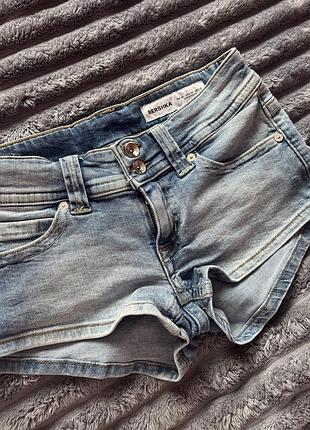 Джинсові шорти bershka
