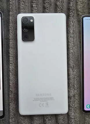 Смартфон samsung galaxy s20 fe 5g 6/128gb cloud white + чохли + 2 скла