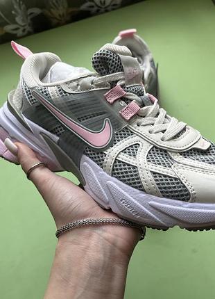 Nike v2k runtekk