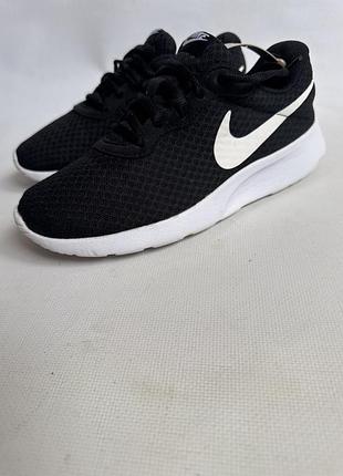 Кросівки nike