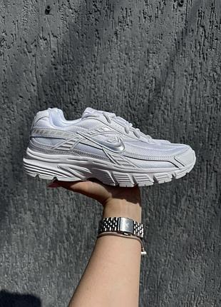 Оригінал спортивні кросівки nike initiator white/metallic 394053-100 оригинал найк білі 40