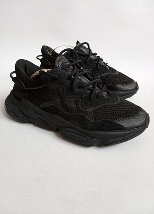 Кроссовки adidas ozweego