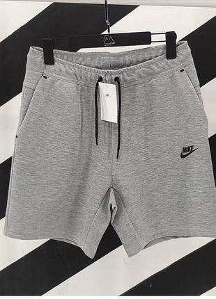 Шорти nike tech fleece