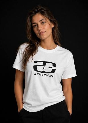 Стильна футболка nike jordan у форматі oversize — ідеальний варіант для повсякденного носіння та сучасних streetwear образів 🔥