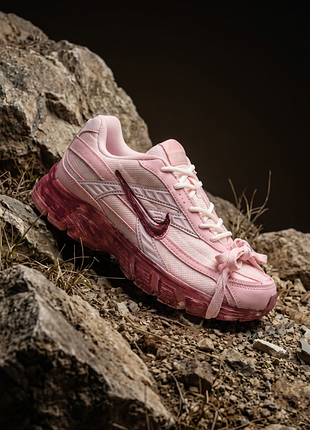 Nike initiator custom pink
