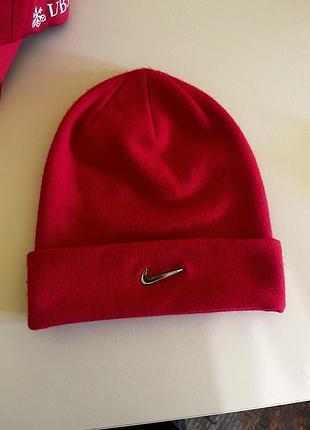 Шапка nike