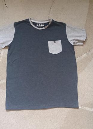 Продам детскую футболку бренда finest quality apparel