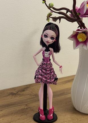 Дракулаура dot dead gorgeous 3