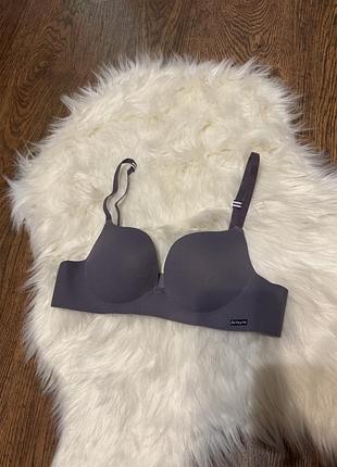 Ліф з еффектом пуш-ап.