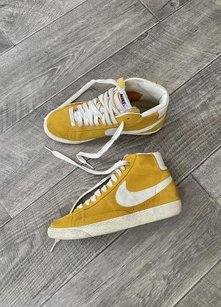 Кросівки жіночі nike blazer mid 77